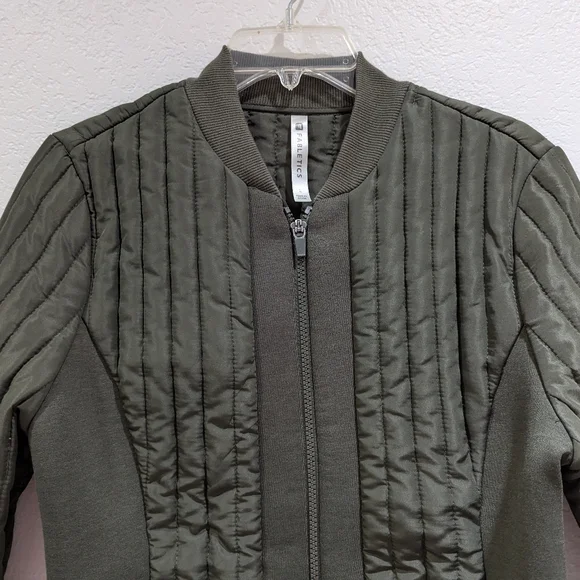 Fabletics Pisa Puffer Quilted Jacket Olive Green Women's Size Large - Picture 5 of 10